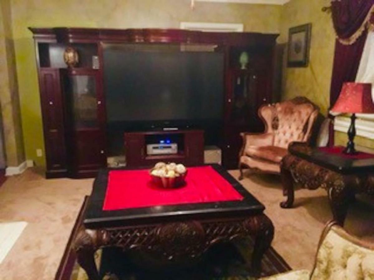 BEST DEAL IN TOWN! Entire 1 Bedroom Apartment 59 Montgomery Buitenkant foto
