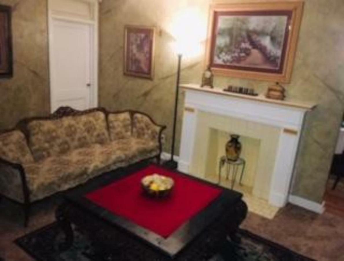 BEST DEAL IN TOWN! Entire 1 Bedroom Apartment 59 Montgomery Buitenkant foto